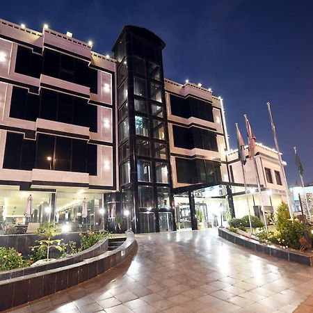 Azd Hotel Абха Екстериор снимка