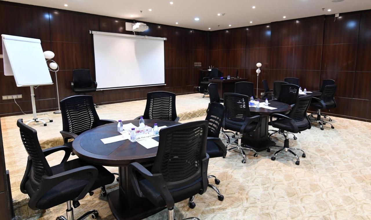 Azd Hotel Абха Екстериор снимка