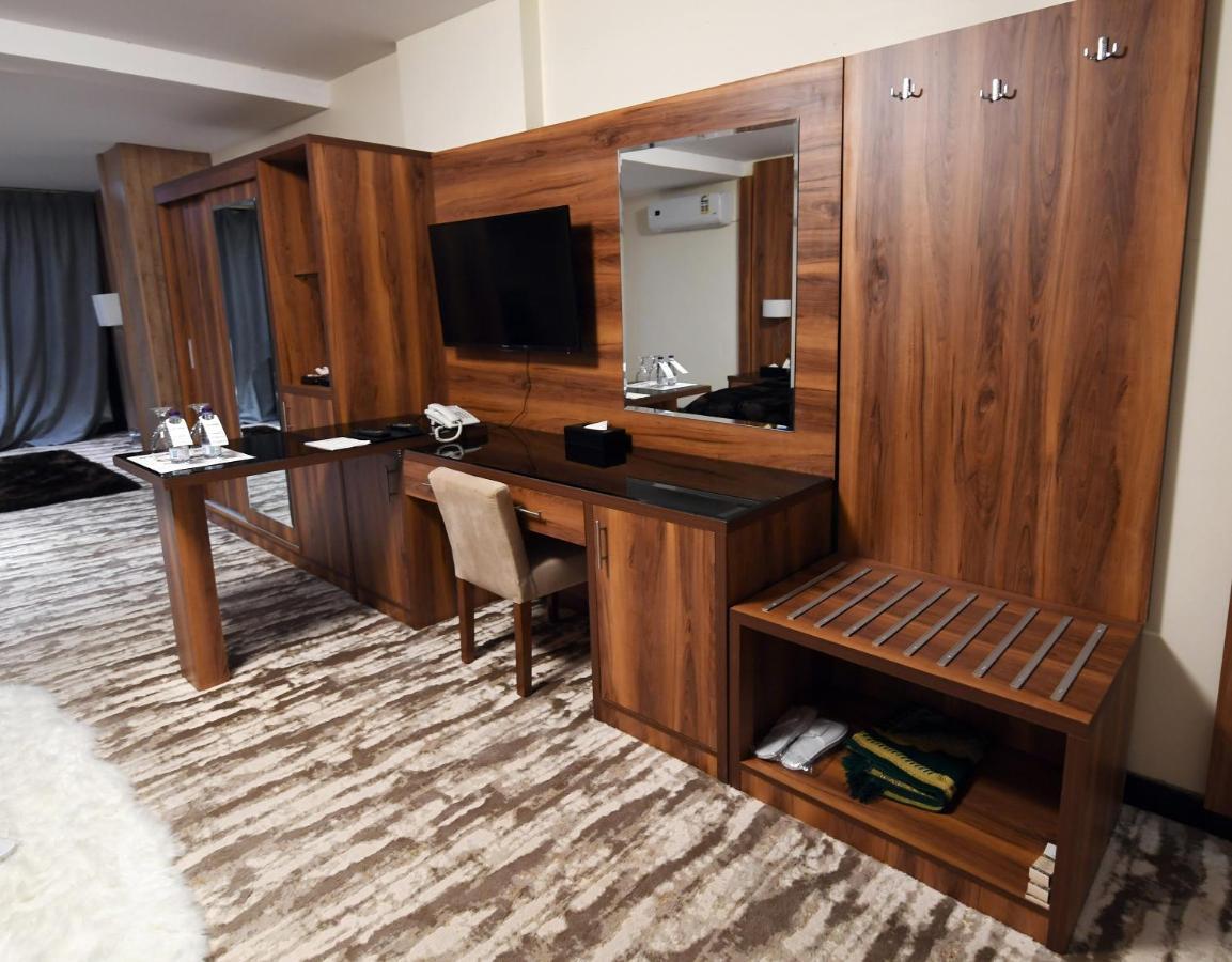 Azd Hotel Абха Екстериор снимка